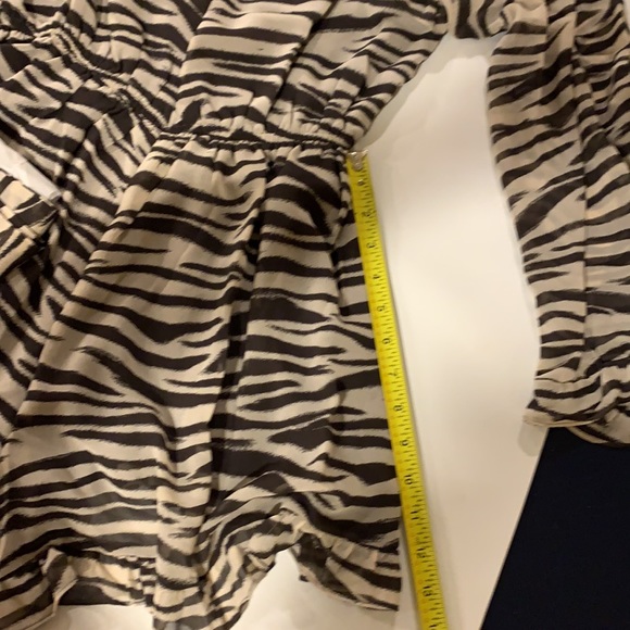 Zebra Romper Medium - Picture 11 of 16